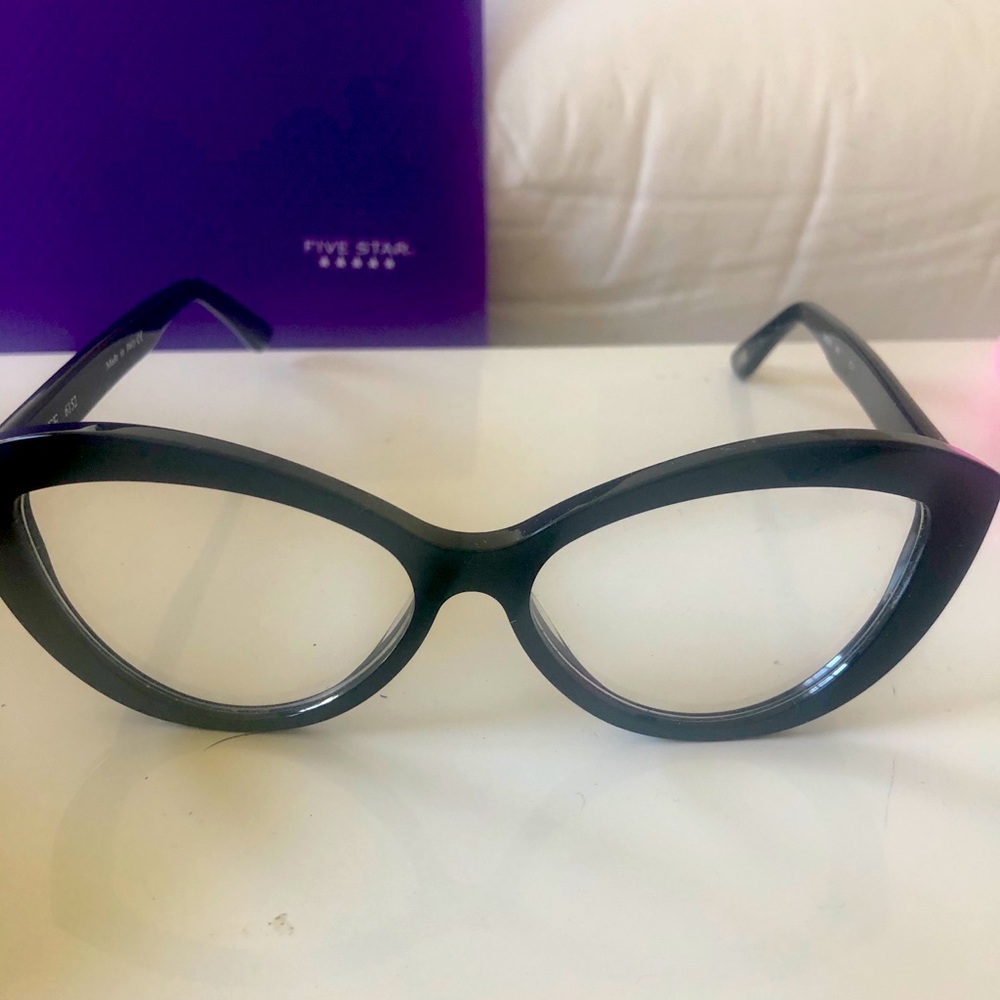 Women’s CAT EYE optical glasses w non Rx lens